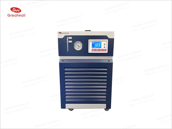 低温冷却循环装置